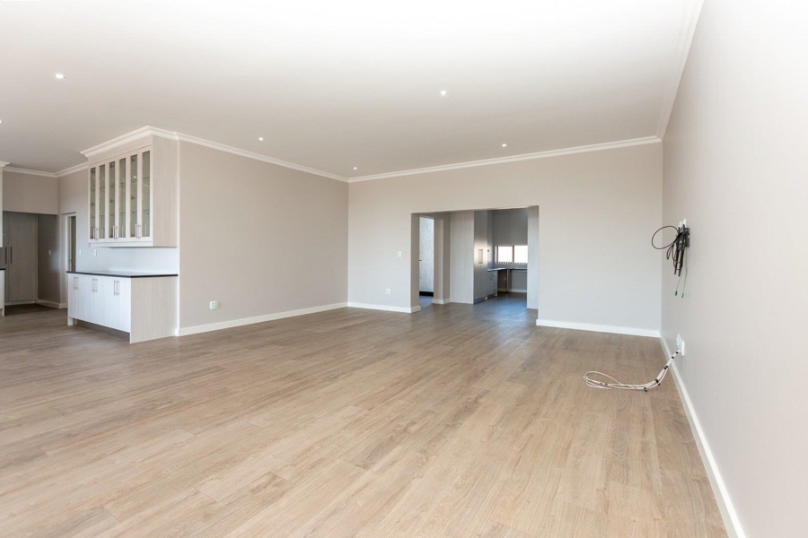 4 Bedroom Property for Sale in Myburgh Park Western Cape